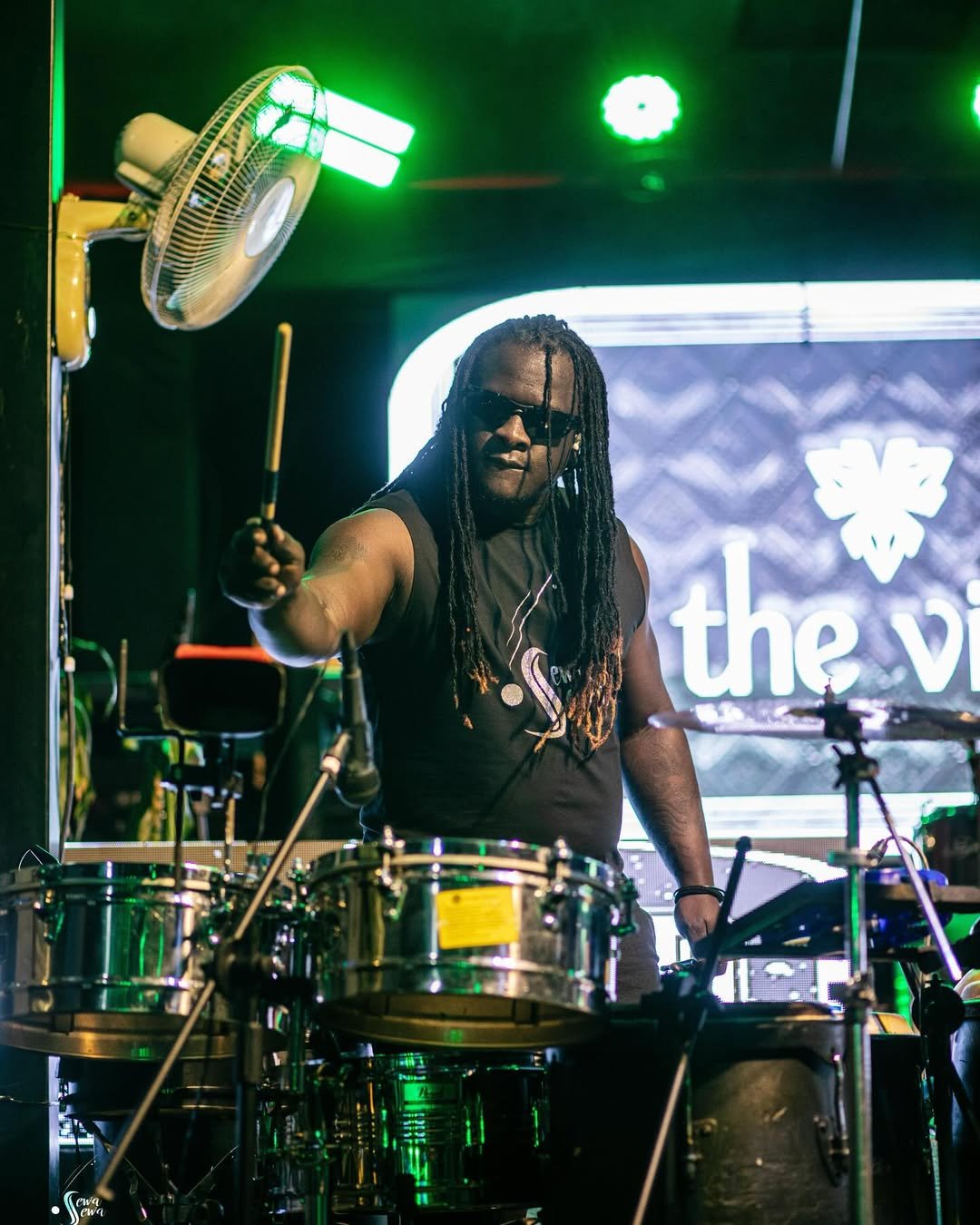 Mwana Wange - Jonathan Da Diva ft Ssewa Ssewa